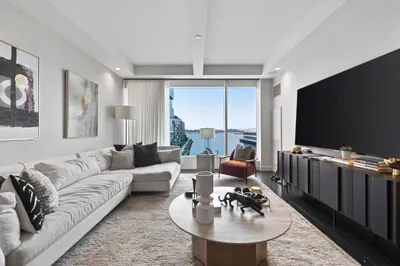150 Seaport Blvd #6D 1