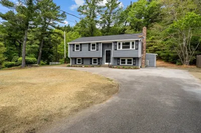 169 Hedges Pond Rd 1