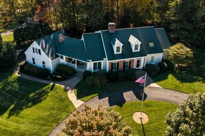 10 Forest Glade Dr 1