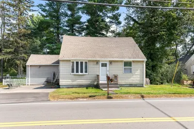 22 North Main St