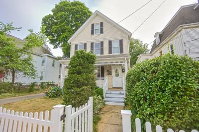 37 Neponset Ave