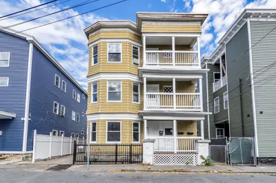 7-9 Champlain Ave 1