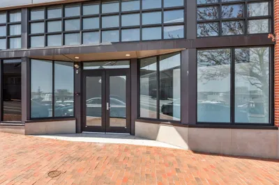 206 Main St #1 1