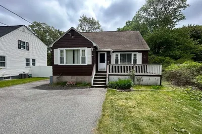 12 Westdale Ave 1