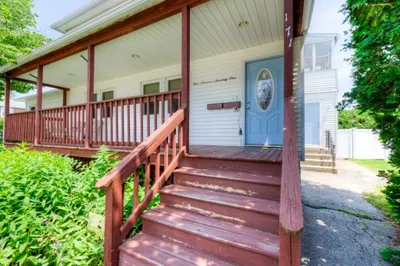 171 Delmont Ave #2
