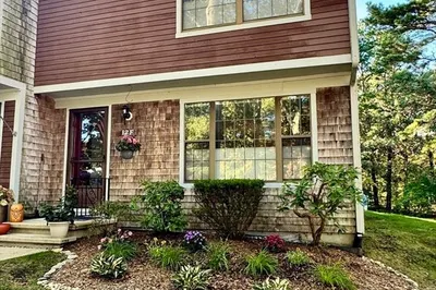 195 Falmouth Rd #12F 1
