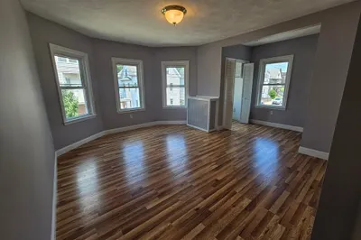 33 Linden St #2