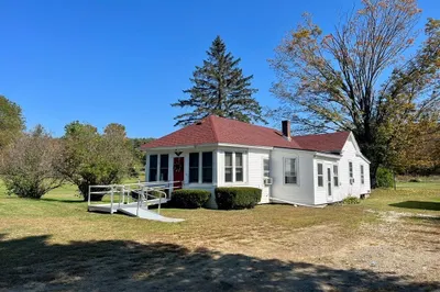 33 Lower Farms Rd 1
