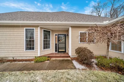 11 Summerfield Drive #11