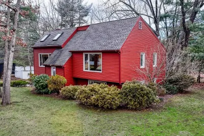 22 Spruce Road 1