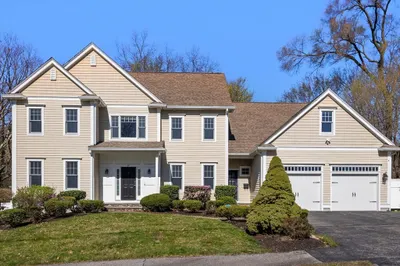 11 Bobolink Rd 1