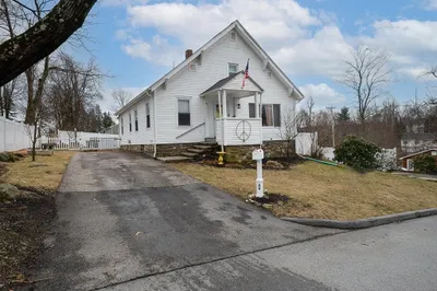 49 Toronita Ave 1
