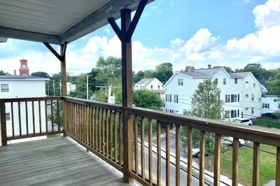 29 Maple St #3 1