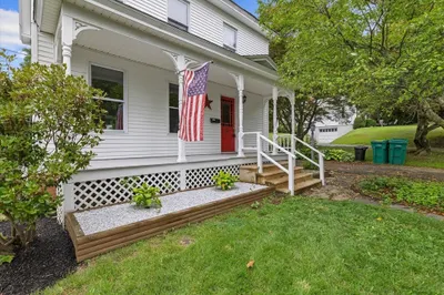 7 Chestnut St
