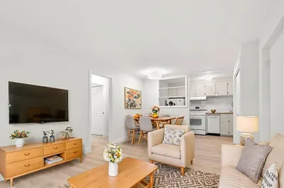37 Holten St #2