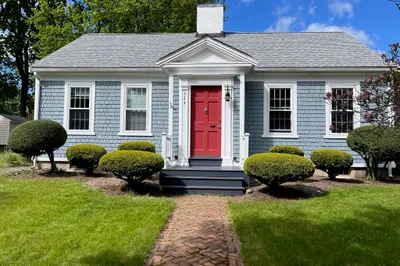324 Summer St 1