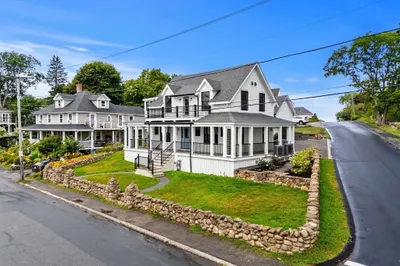 45 Beach Road 1