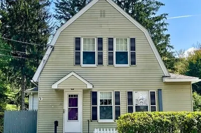 105 Boyce St