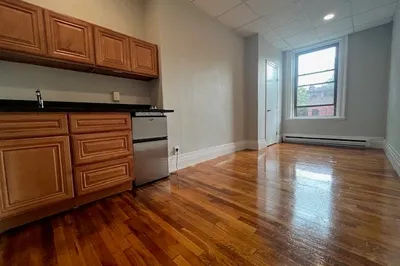 505 Beacon St #10