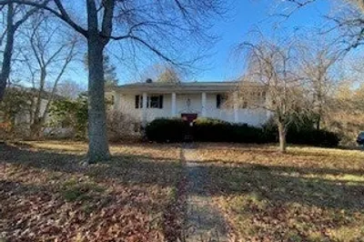 118 Kendall Rd 1