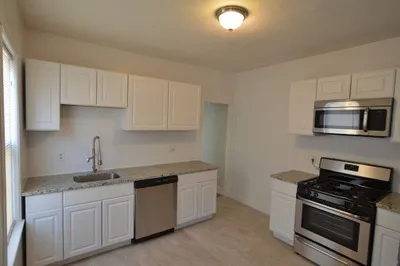 28 Taft Street #3