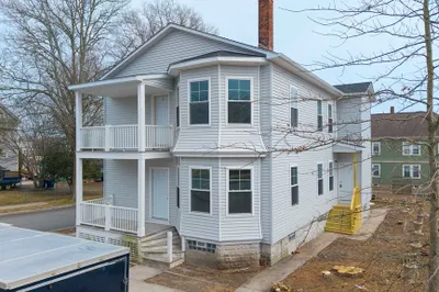 296 Hemlock St 1