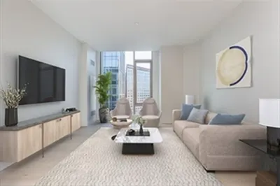 133 Seaport Blvd #1117