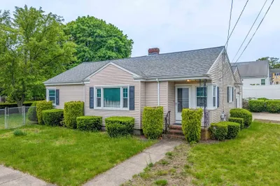 43 Caswell St 1