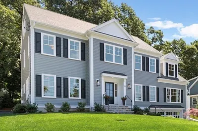 22 Ewell Ave 1
