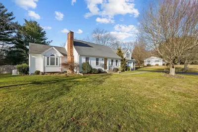 22 Summer Dr