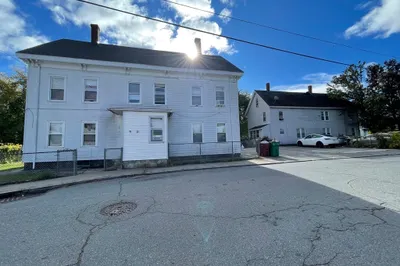9 Fulton St 1