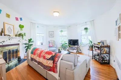 33 Saint Paul St #3