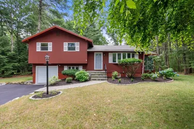 25 Meadowbrook Road