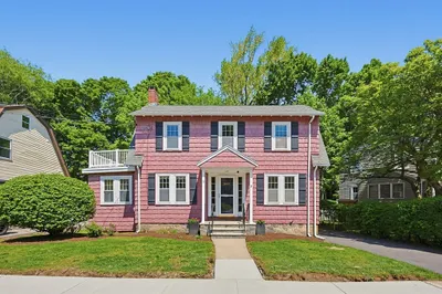 16 Ravenna Rd