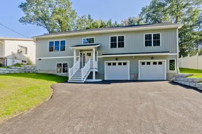 55 Woodrow St 1