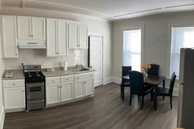 110 Grovers Ave #2R 1