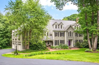 12 Bridle Path