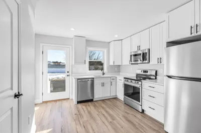 213 Pine St #213 1