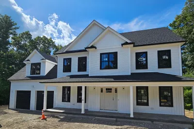 Lot 2 Ford Circle 1