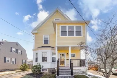 216 Willow St #2
