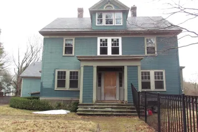 35 Leominster Road 1