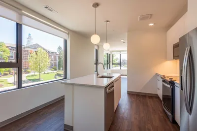 166 Main St #201
