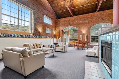 3 S Stone Mill Dr #225 1