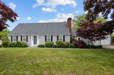 1372 Gardners Neck Rd 1