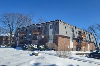 4 Hazelwood Avenue #15