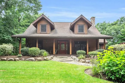 26 Birch Dr