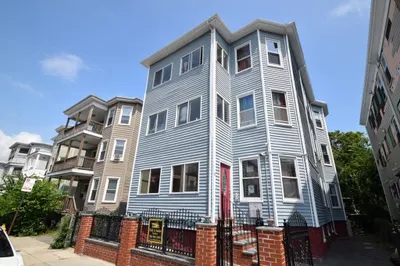 11 Hansborough St 1