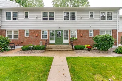 80 Brush Hill Ave #33 1