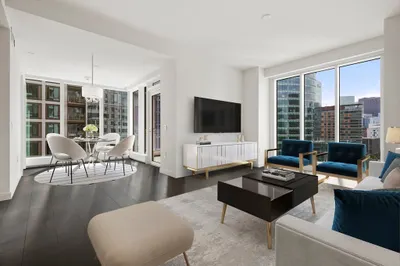 150 Seaport Blvd #9B