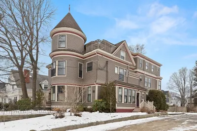 254 Lafayette Street #1R 1